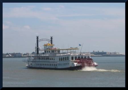 Creole Queen, Mississippi River (c) 2004 DCoyote
